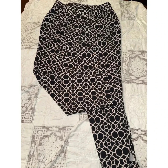 CHICOS ZENERGY pants size 8 - GOLF, PICKLEBALL - Picture 5 of 7